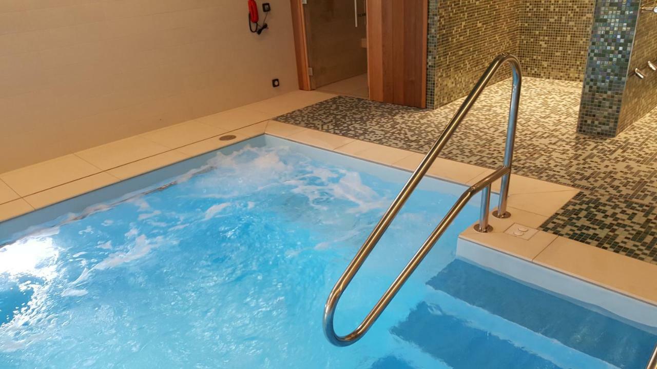 Domitys - Les Robes D'Airain Aparthotel Caen Exterior foto