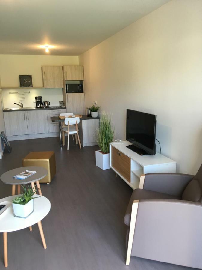 Domitys - Les Robes D'Airain Aparthotel Caen Exterior foto